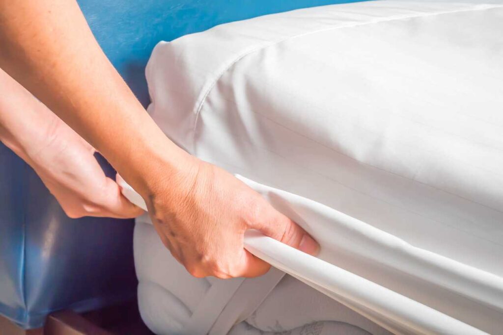 So sánh nệm foam và nệm lò xo: Lựa chọn nào tốt hơn cho sức khỏe? 12 cách sử dụng và bảo vệ nệm foam và lò xo