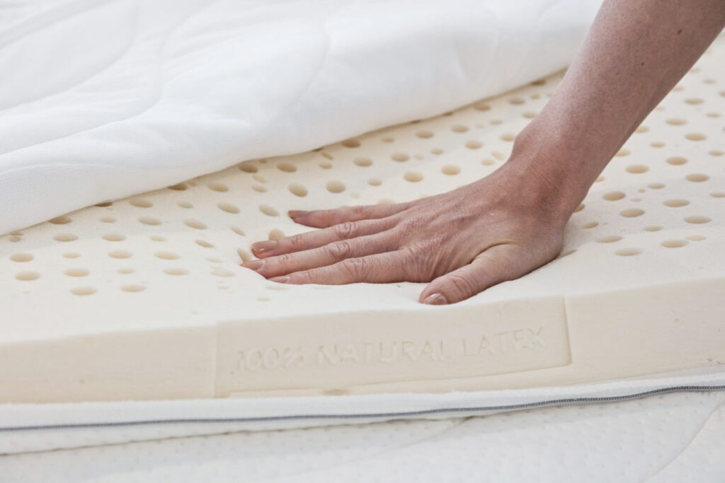 So sánh nệm foam và nệm cao su từng chi tiết từ A-Z 3 tìm hiểu về nệm cao su là nệm gì