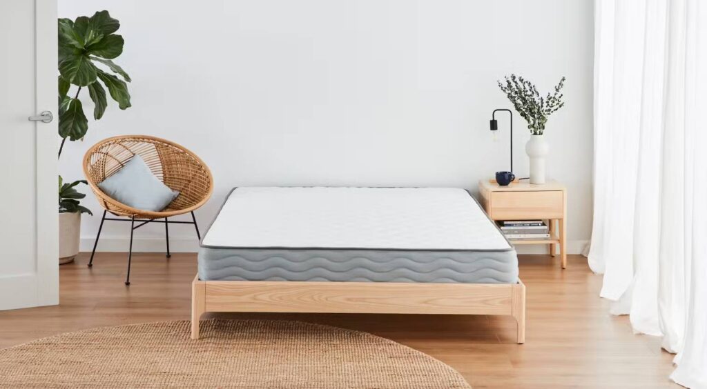 Nệm cứng là gì? Có nên nằm nệm cứng hay không? 7 cách chọn nệm cứng phù hợp