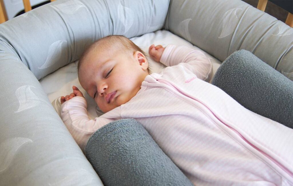 Kinh nghiệm chọn mua gối cho bé 2 tuổi phụ huynh cần biết 5 Gối chặn comfybaby organic