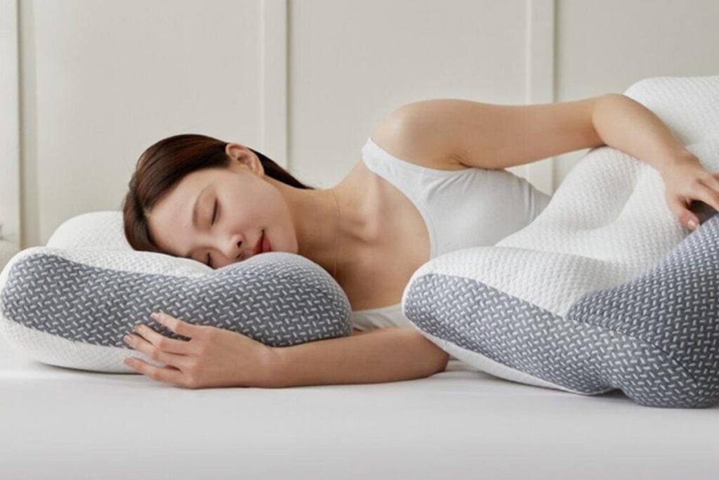 Hướng dẫn cách lựa chọn gối công thái học chuẩn nhất 2 gối công thái học là gì