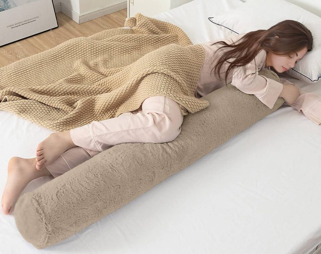 Gối dài - Công dụng và bí quyết chọn gối phù hợp 2 Gối dài là gì