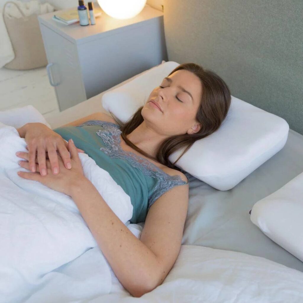 Hướng dẫn cách chọn gối cho người thoái hóa đốt sống cổ an toàn, hiệu quả 3 gối foam cho người thoái hóa đốt sống cổ