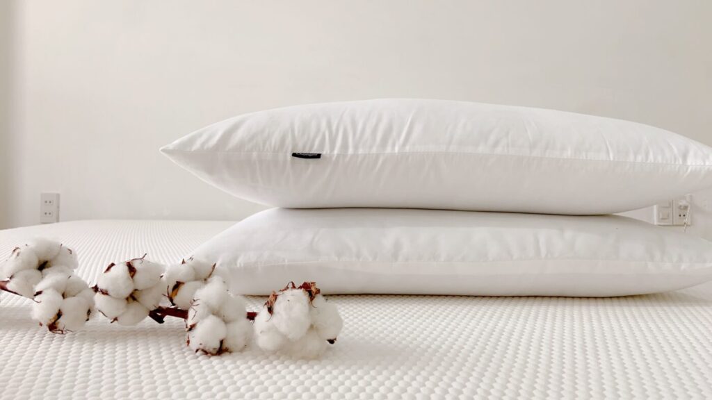 Tư vấn mua gối khách sạn tiêu chuẩn, chất lượng cao 3 gối khách sạn mua ở đâu