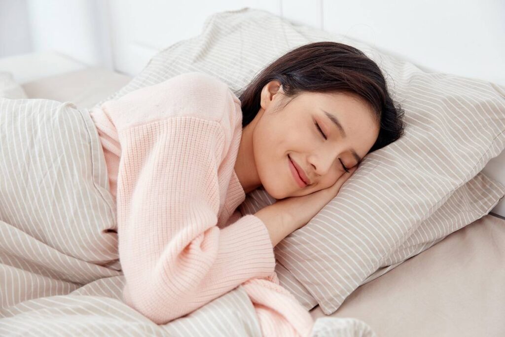 Hướng dẫn tips chọn gối cho người thoát vị đĩa đệm 5 gối nằm cho người thoát vị đĩa đệm