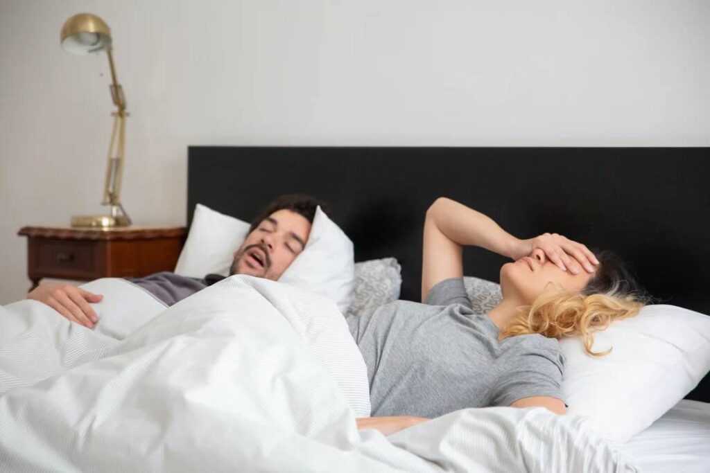 Hướng dẫn cách chọn lựa nệm cho người ngủ ngáy đơn giản, hiệu quả 5 nệm cho người ngáy ngủ