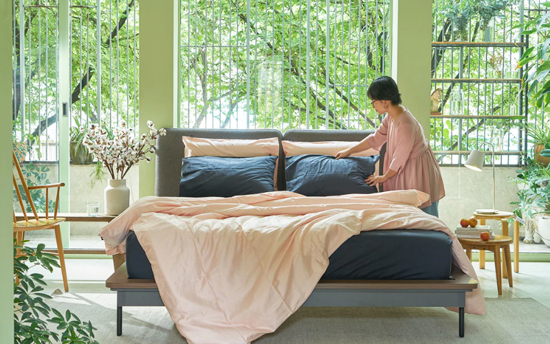 Cần lựa chọn người trải giường cưới kỹ càng