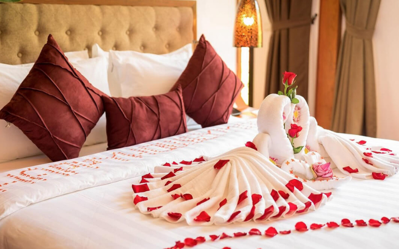 Giường cưới có nên nằm trước không? 5 lưu ý về giường cưới 4 Trang trí giường cưới cho căn phòng lãng mạn hơn