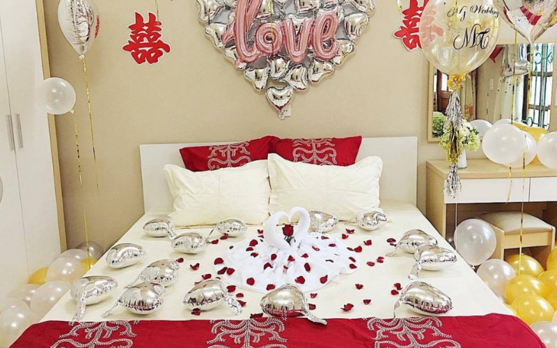 Mẹ chồng trải giường cưới cho con trai, con dâu được không? 3 Ý nghĩa của việc mẹ chồng trải giường cưới